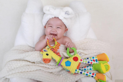 冠县宝宝咬手指甲